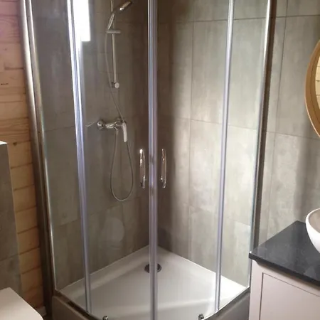 Miedzy Sosnami Pobierowo